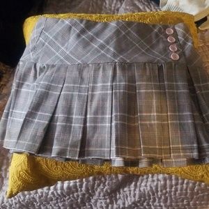 Pleated mini skirt